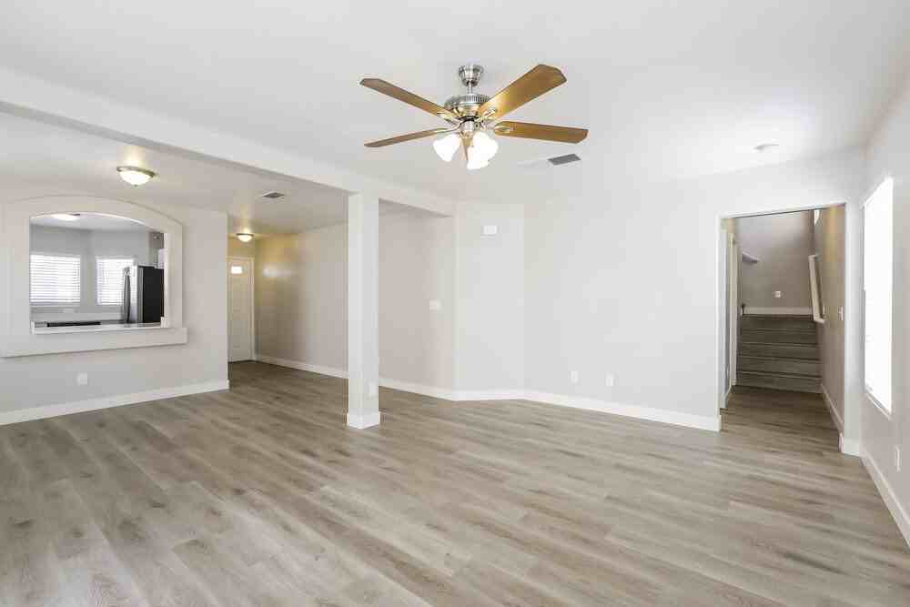 3201 Cheltenham St - Photo 4 of 17