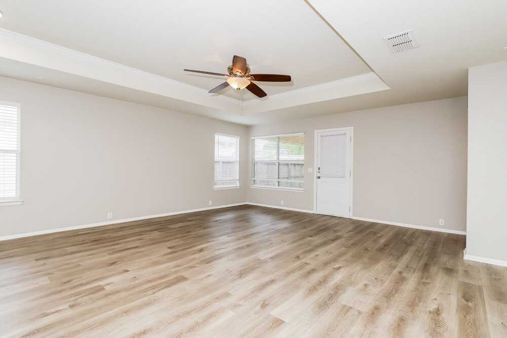 1365 Red Barn Run - Photo 4 of 16