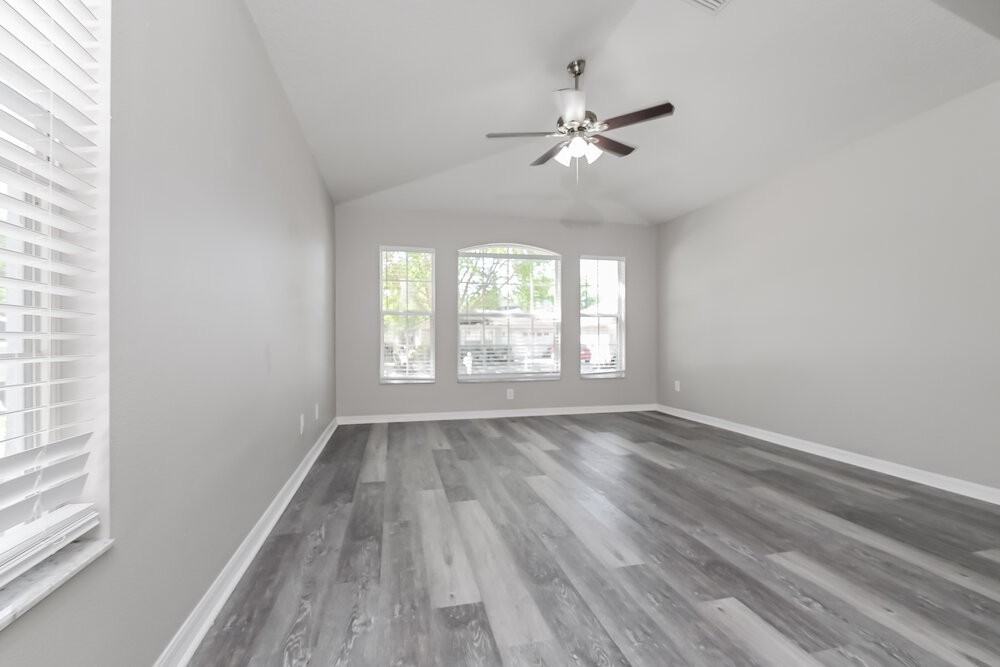 3208 Summer Cruise Dr - Photo 5 of 15