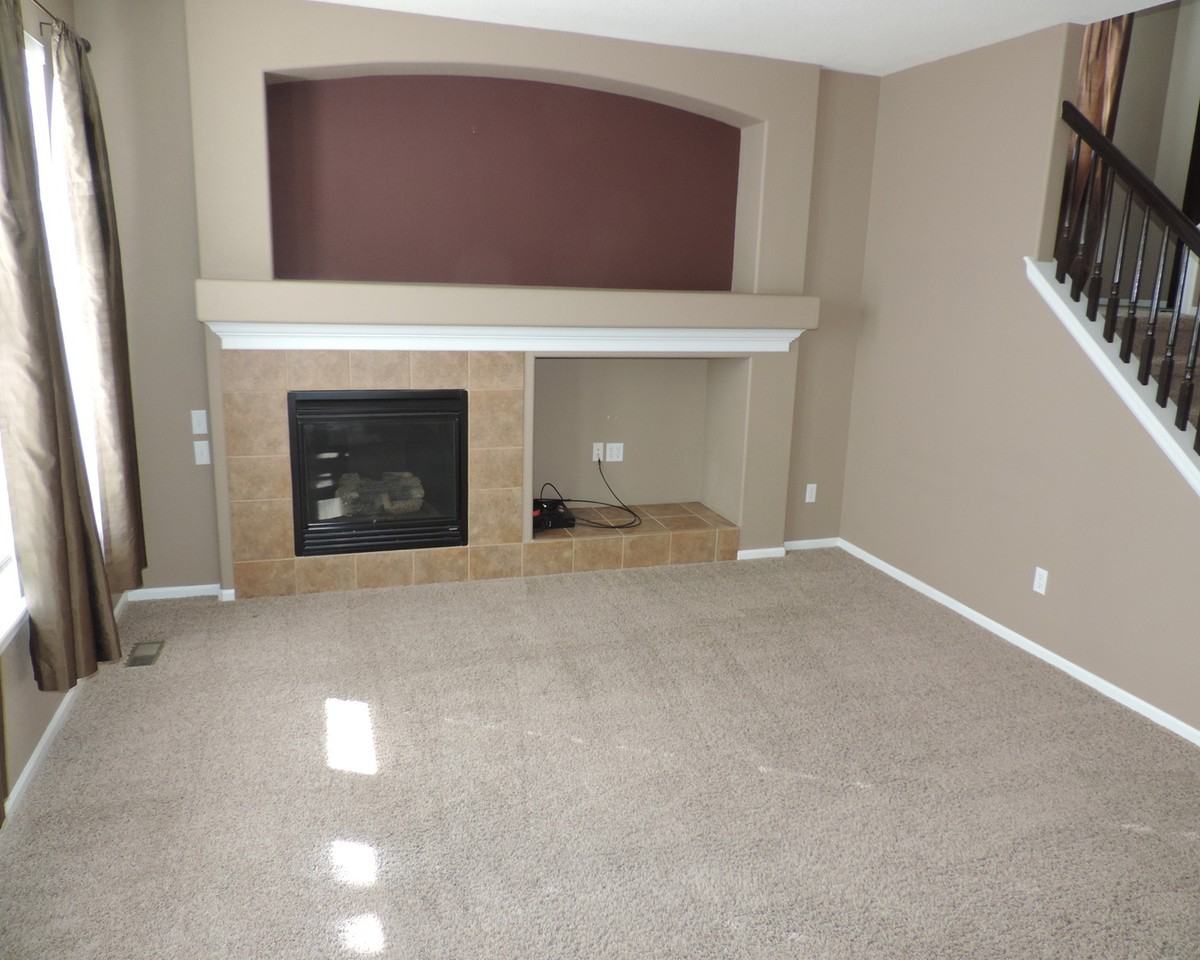 20746 E Eastman Ave - Photo 2 of 22