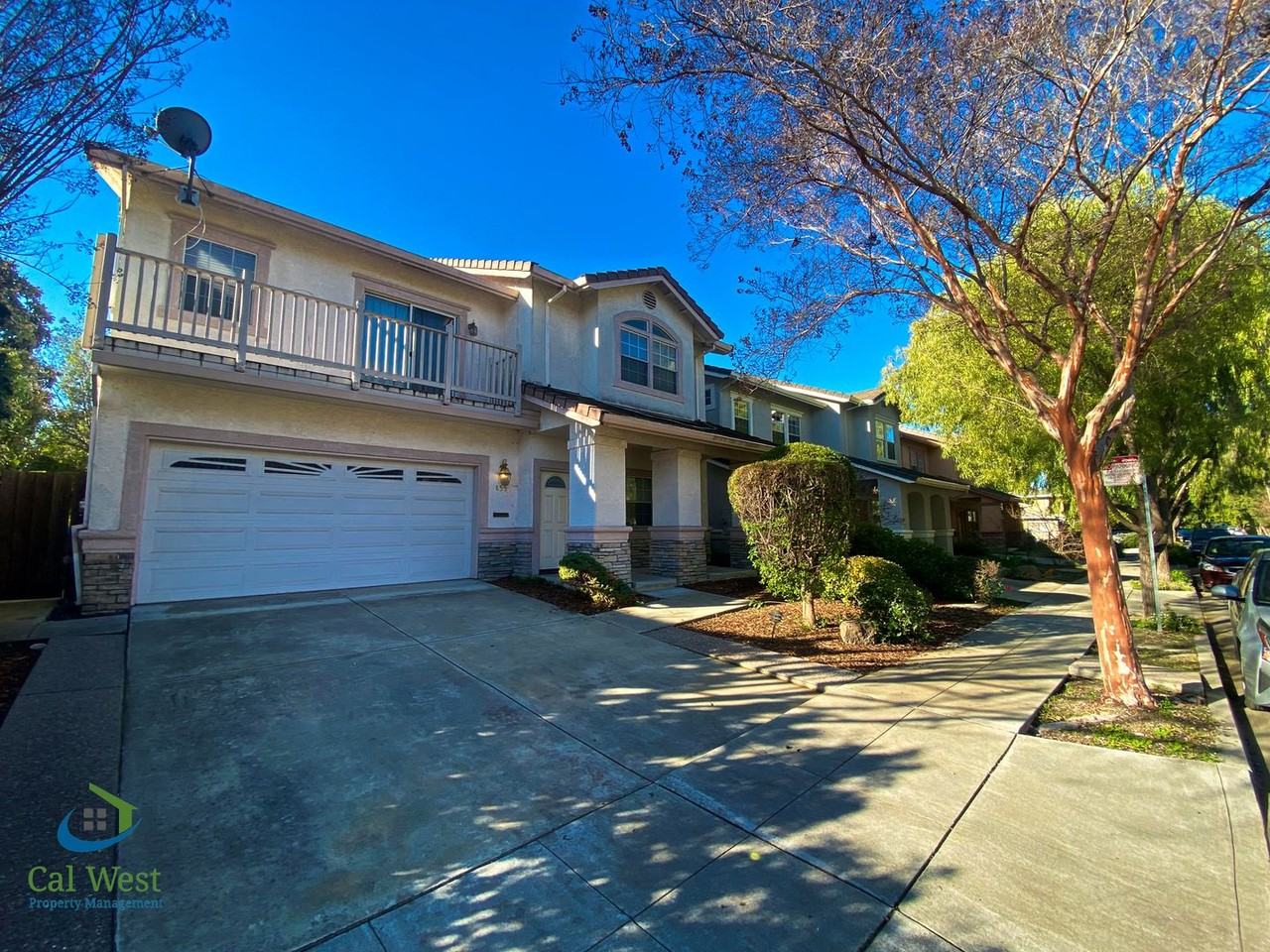 855 Jackson St - Photo 2 of 47