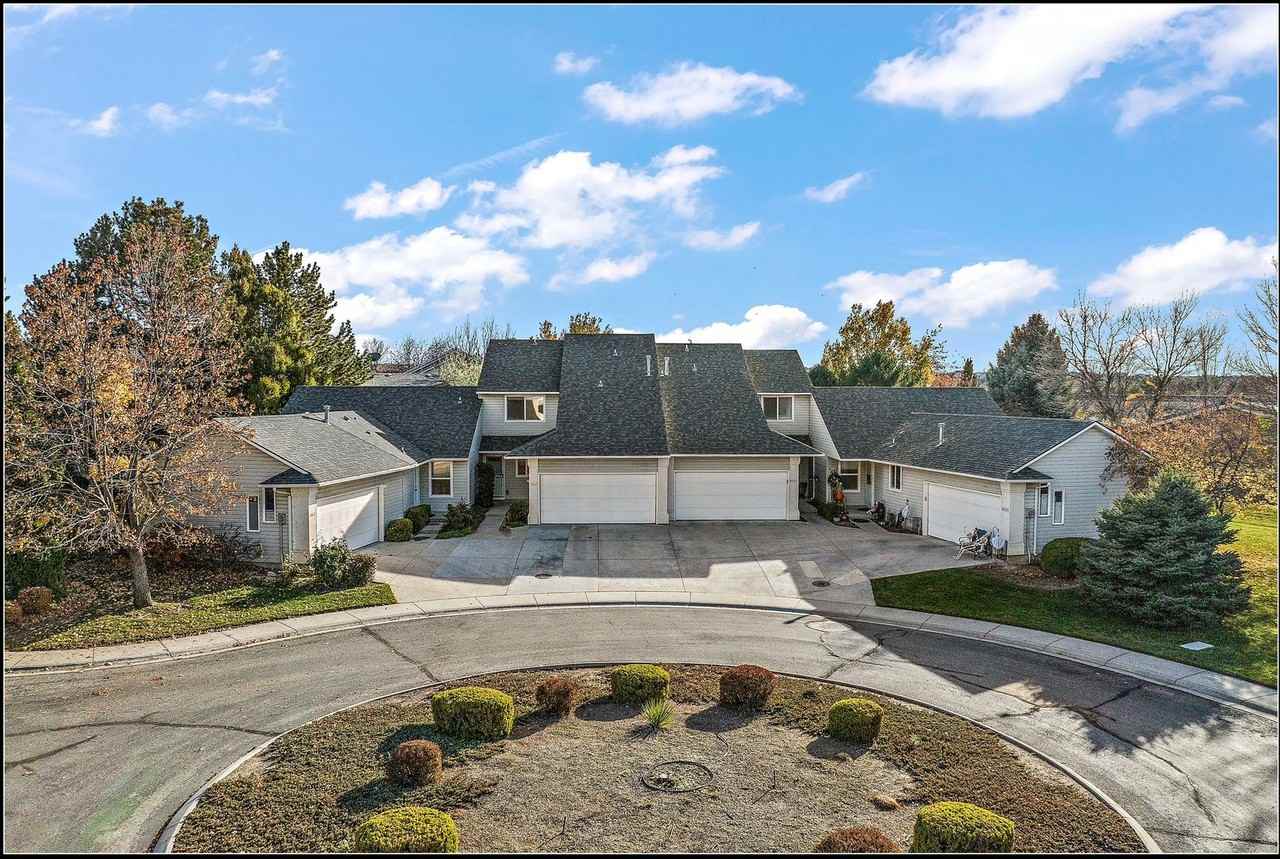 5541 S Adonis Pl - Photo 2 of 43