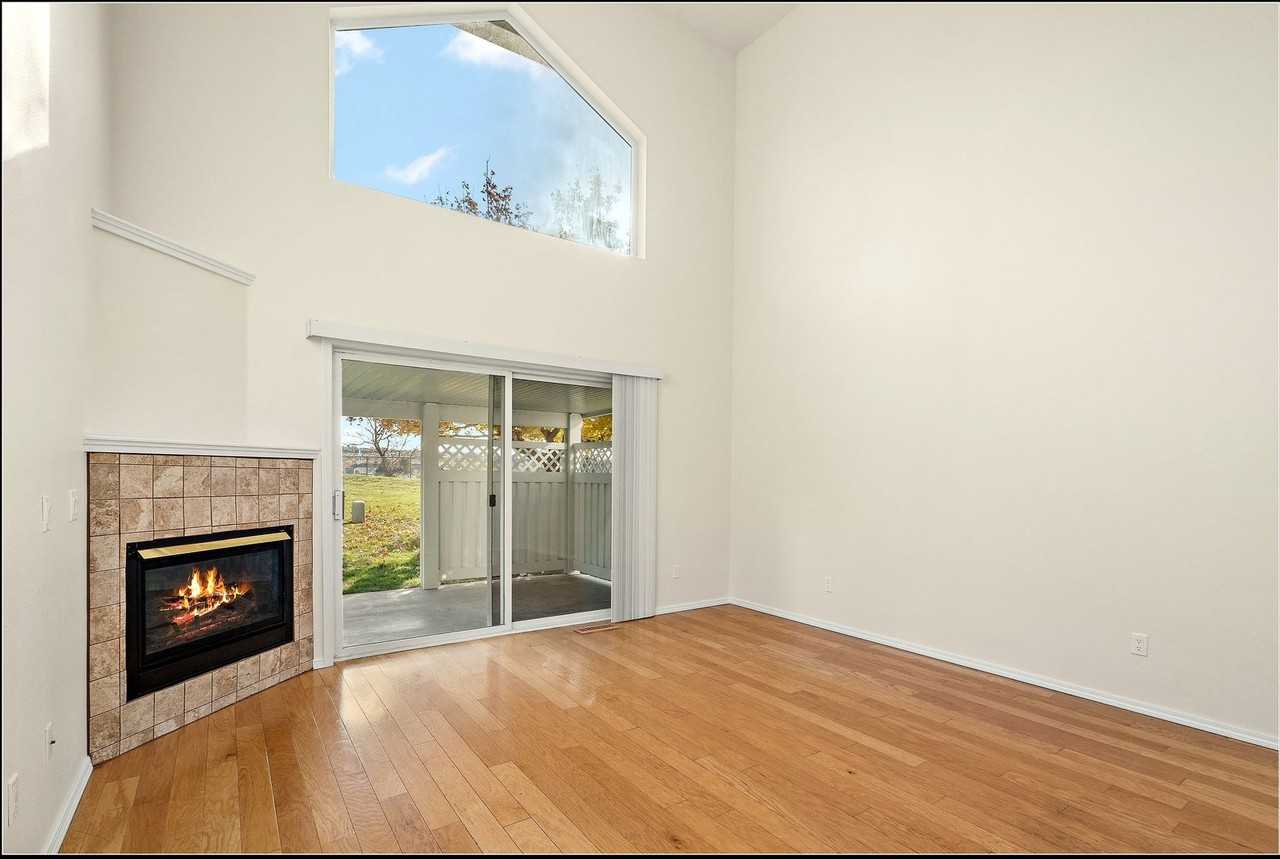 5541 S Adonis Pl - Photo 4 of 43