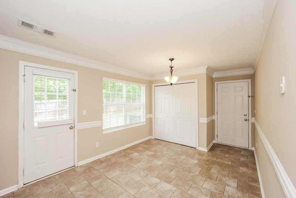 10 Carey Ct - Photo 7 of 17