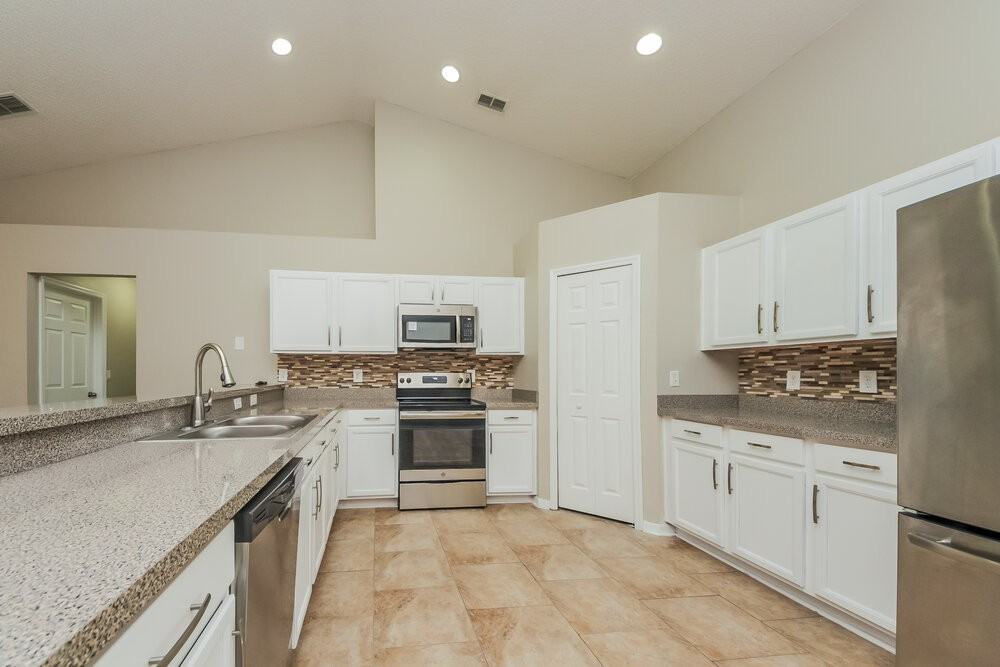 46 Dorset Dr - Photo 7 of 14