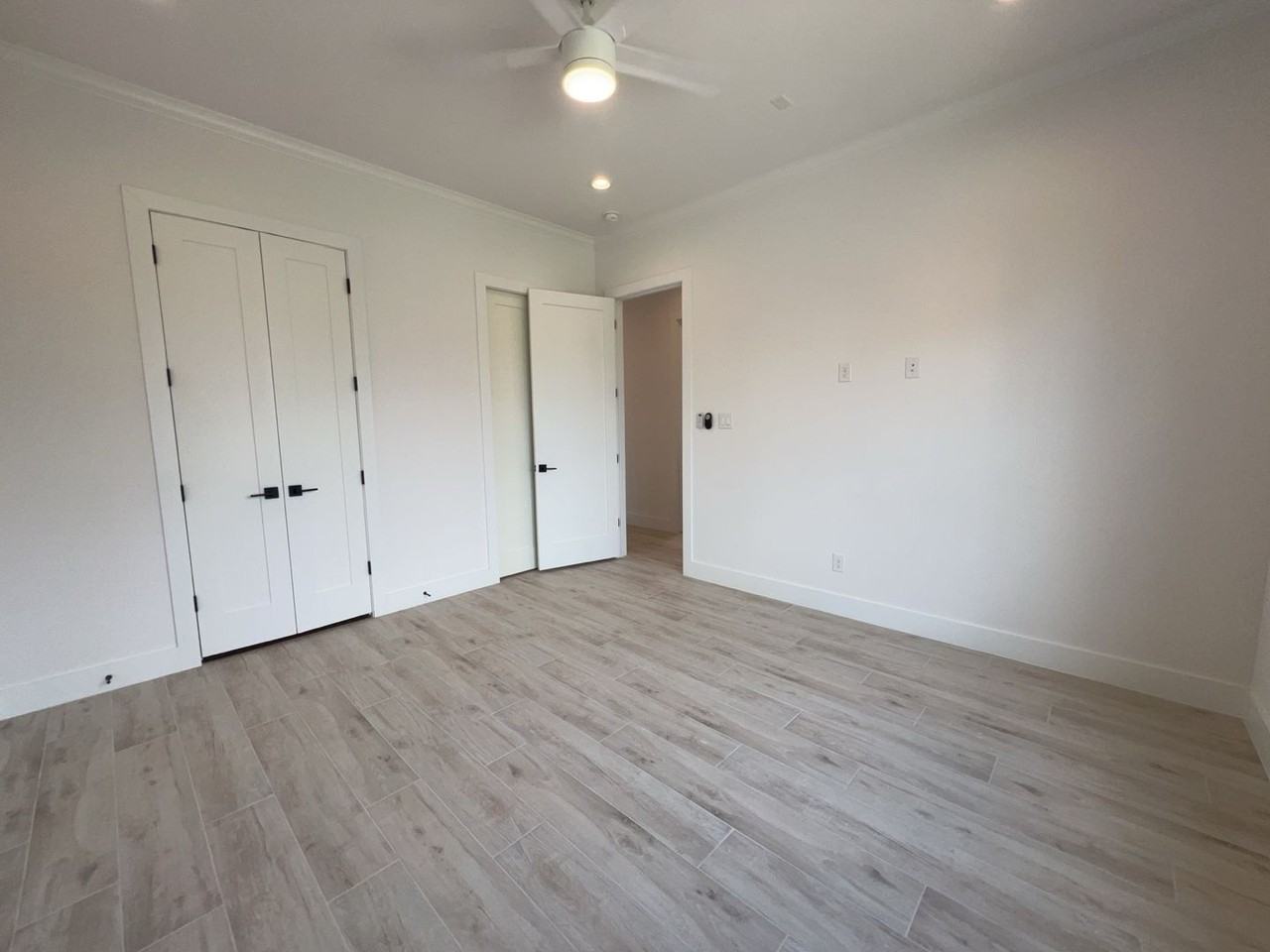 1423 Holly St - Photo 7 of 15