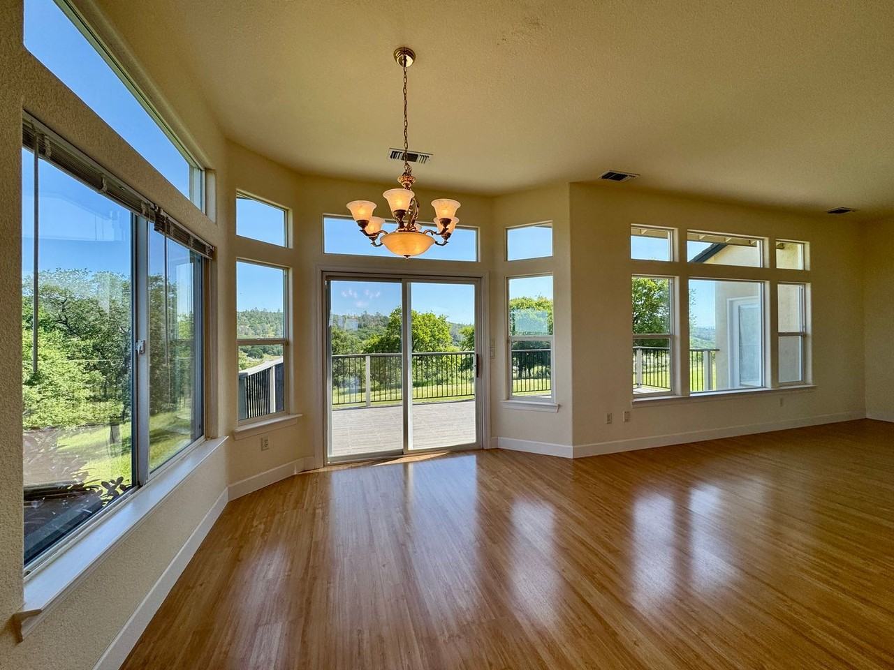 6255 Peacock Way - Photo 6 of 50