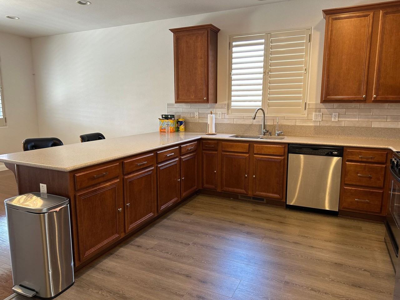 1570 Iratcabal Dr - Photo 7 of 20