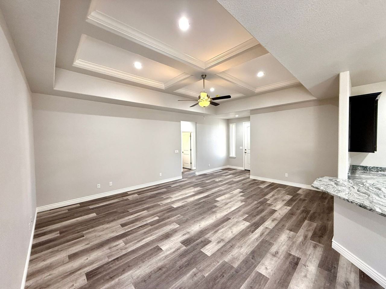 3368 N Apache St - Photo 6 of 42
