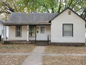 728 Lincoln Ave - Photo 1 of 1