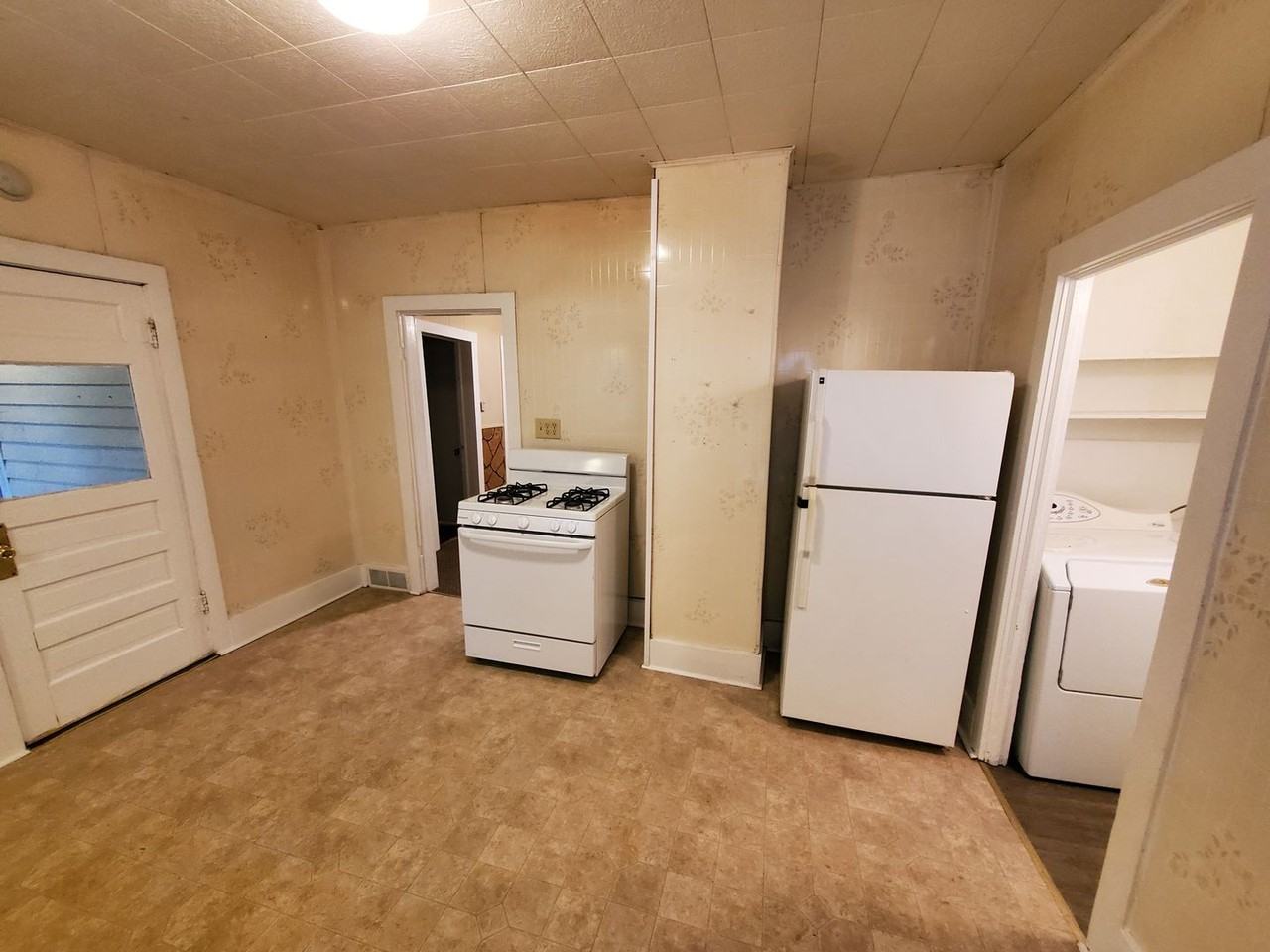 728 Lincoln Ave - Photo 7 of 30