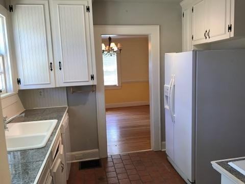 1333 Saint Julien St - Photo 3 of 19