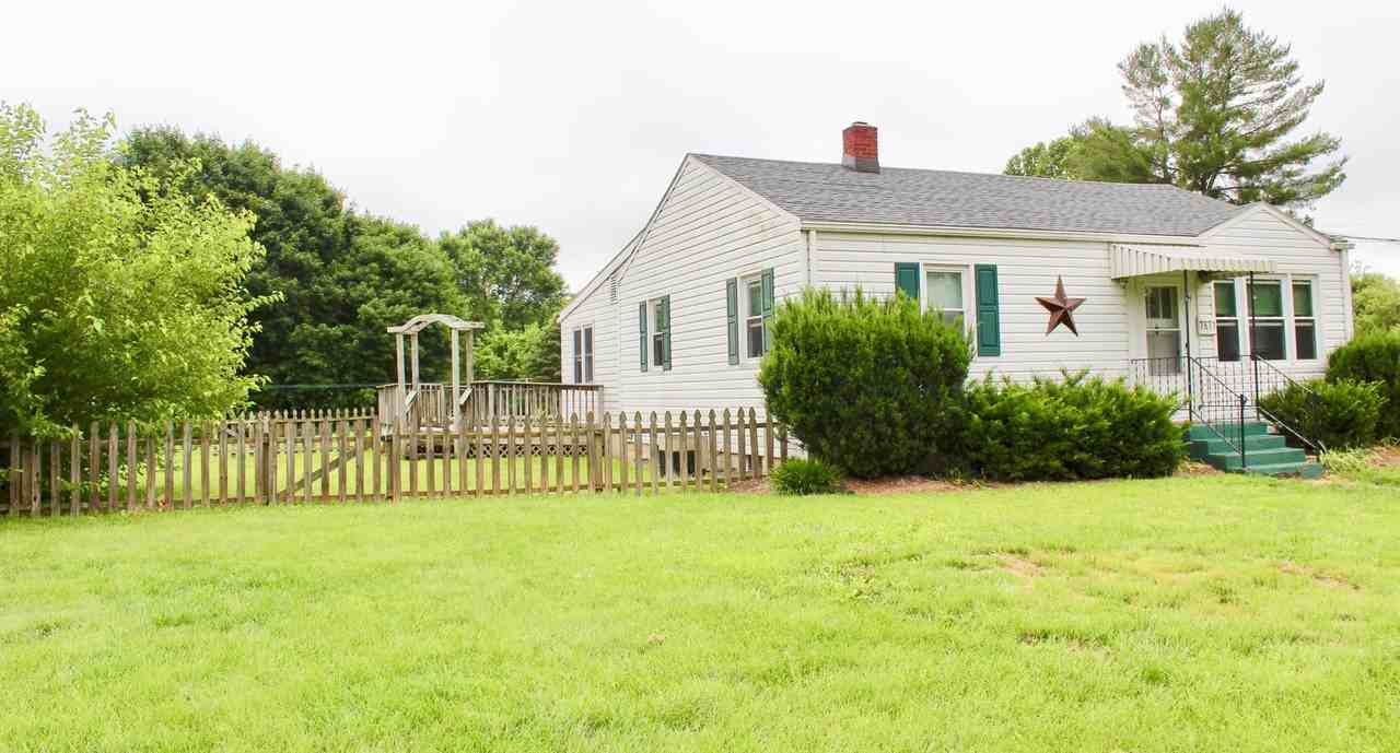 7671 S Main St - Photo 2 of 35