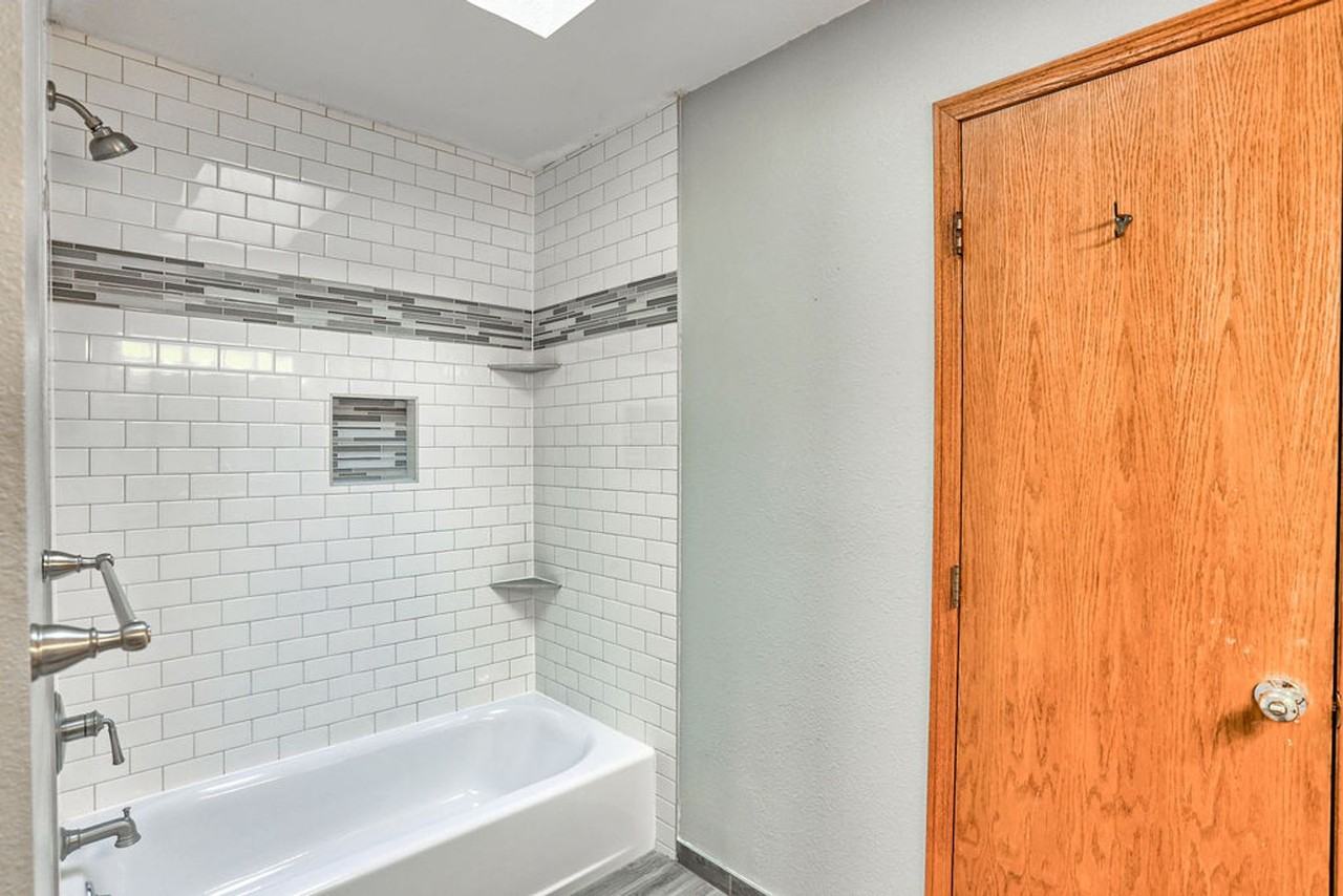 1430 Clementine Ct - Photo 2 of 38