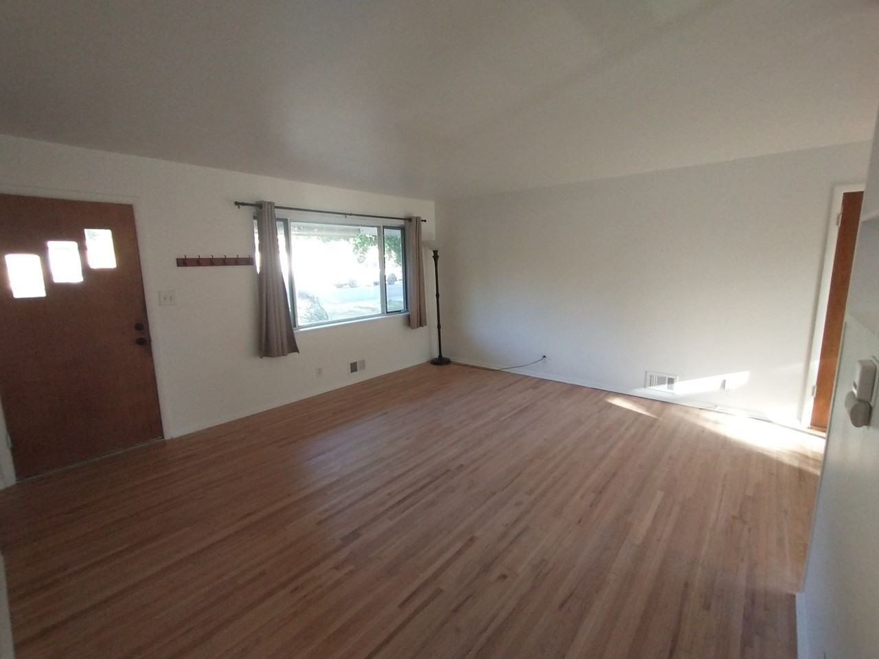 3325 Martin Dr - Photo 2 of 19