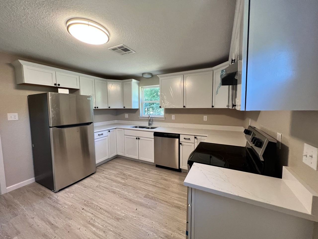 2818 Highway 14 E - Photo 4 of 6