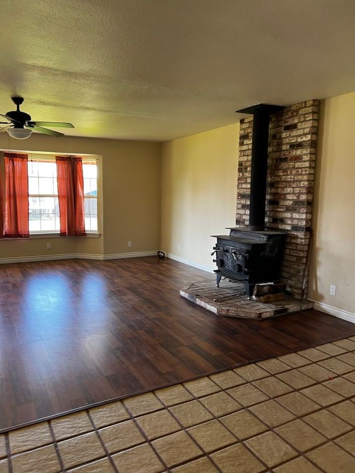 18230 Sutter St - Photo 2 of 22