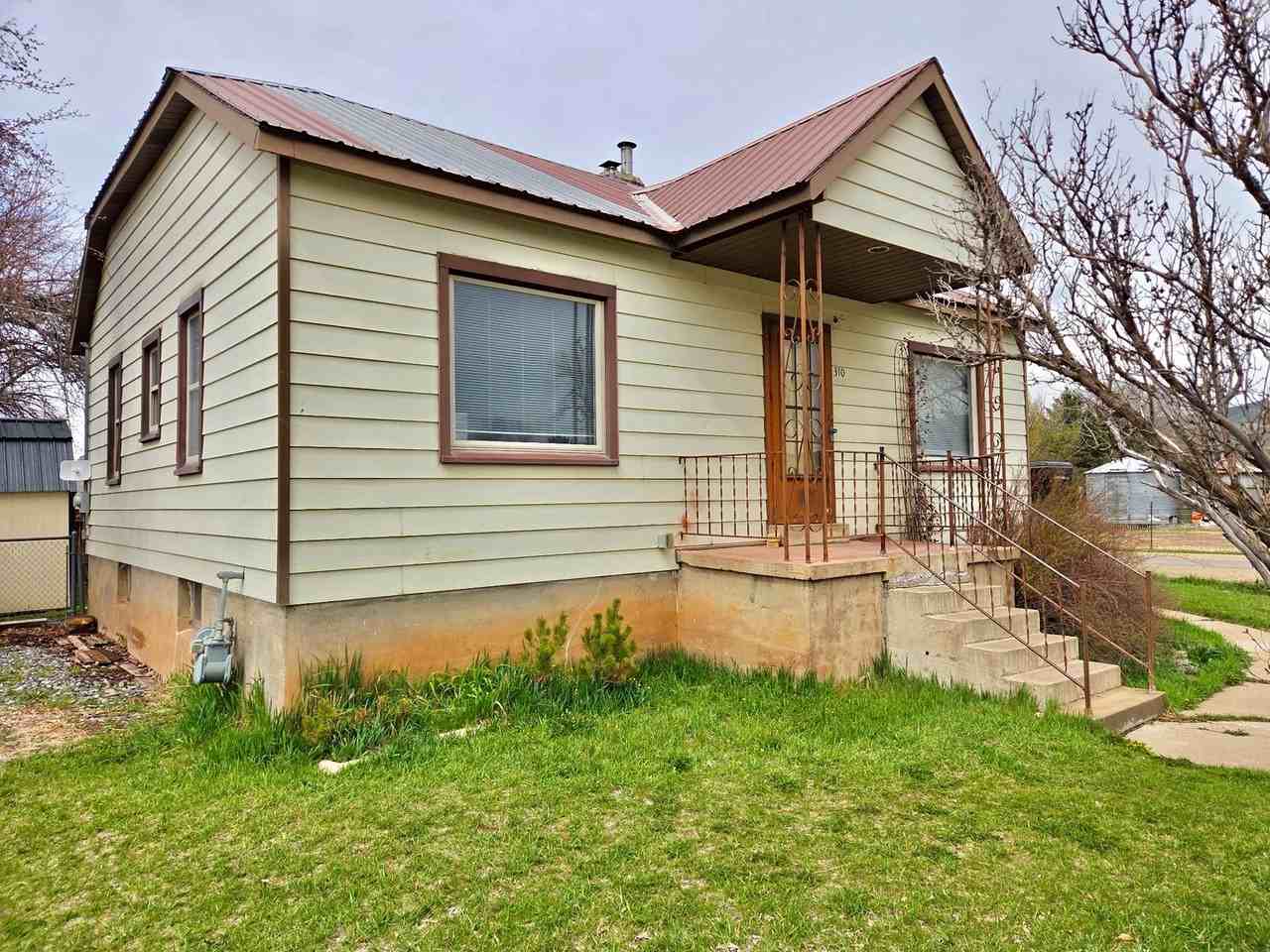 145 N 300 W - Photo 2 of 17