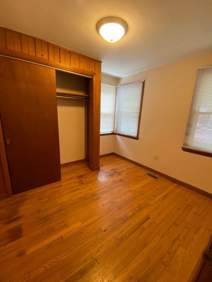 824 West Harvard Street - Photo 6 of 12