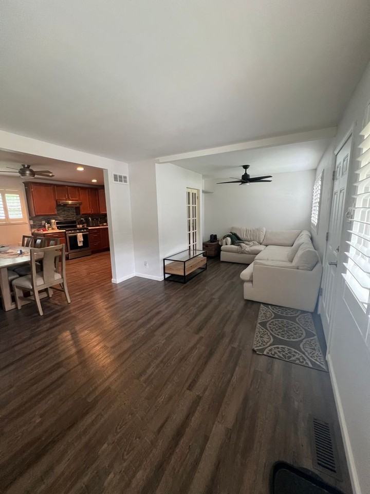 9531 Alix Dr - Photo 3 of 5