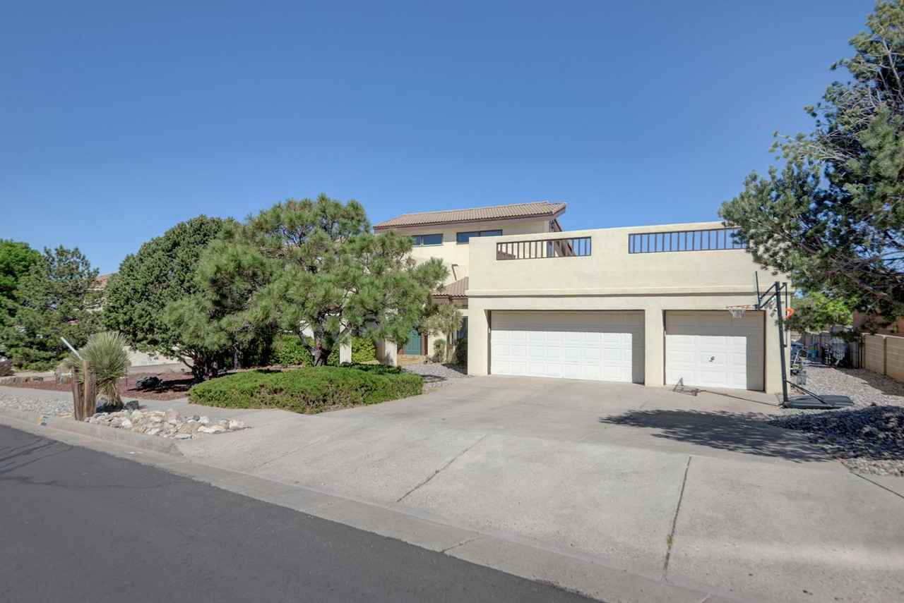 13705 Indian School Rd Ne - Photo 3 of 50