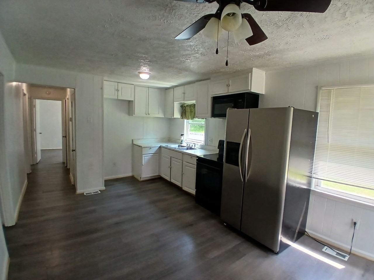 255 Chain Ferry Rd - Photo 3 of 10