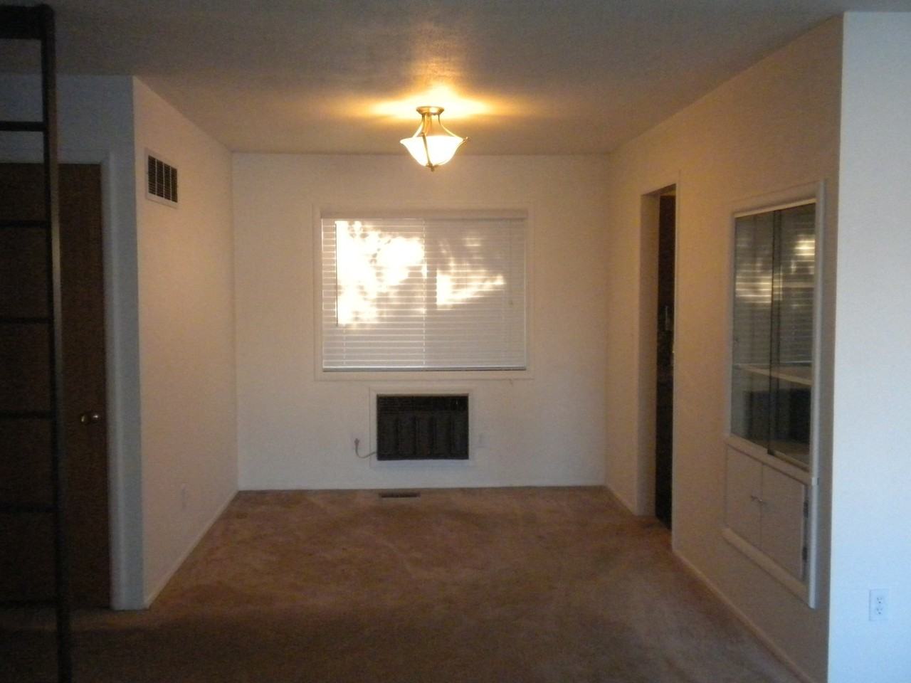 1903 5th St - Photo 5 of 15