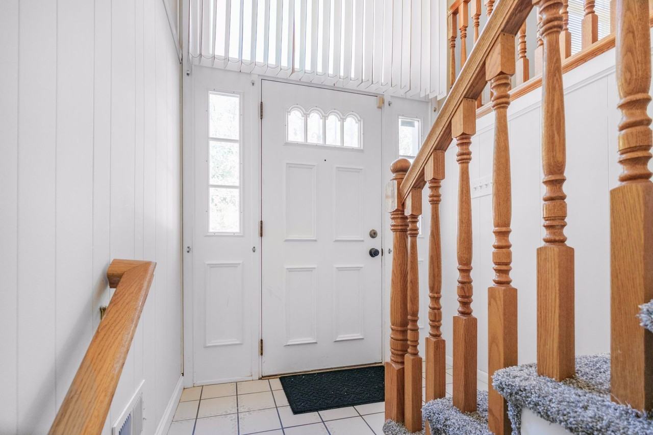 1307 Waterford Dr - Photo 2 of 16