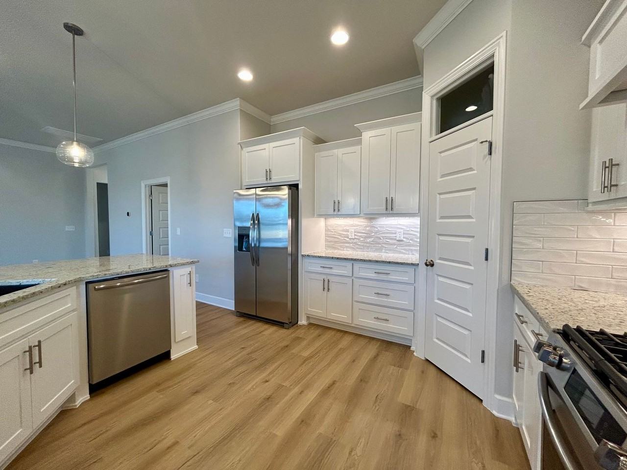 1812 Charles St - Photo 3 of 21
