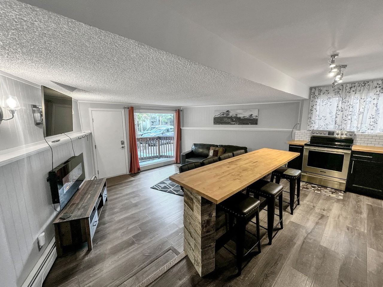 1120 Ski Hill Rd #13 - Photo 2 of 23