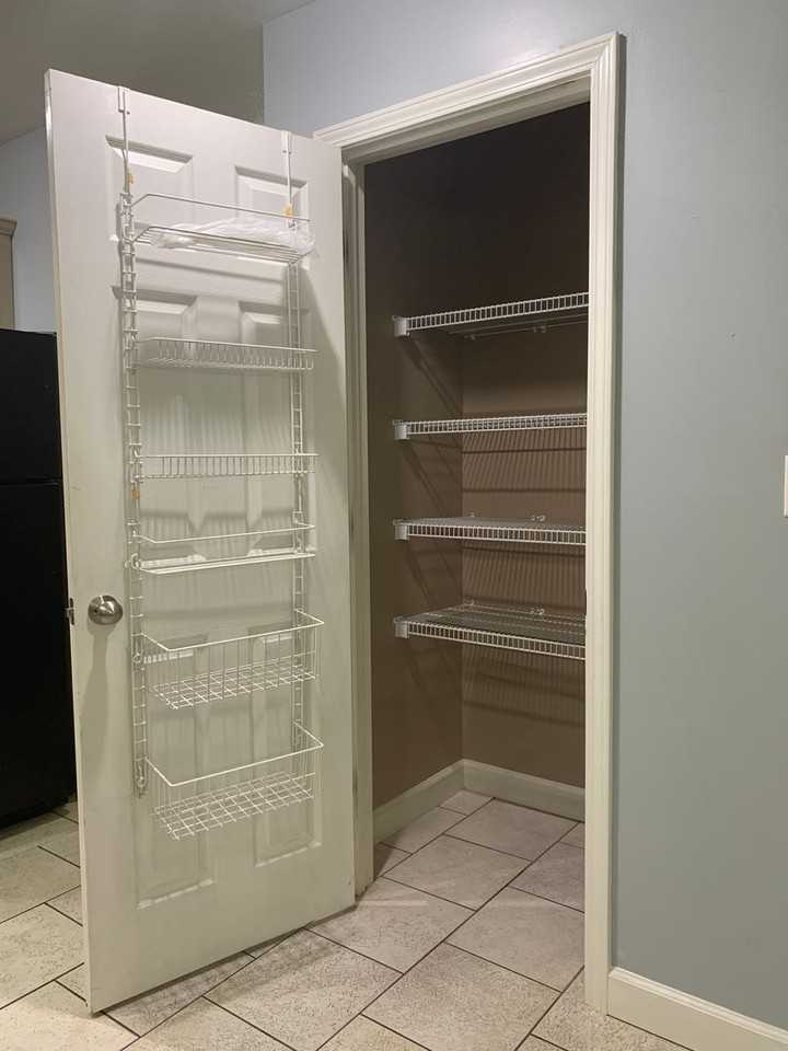 3401 Derby Dr - Photo 3 of 20