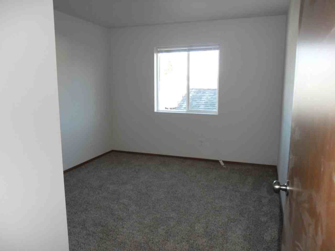 THE FAIRGROUND APARTMENTS-BLDG C - Photo 5 of 20
