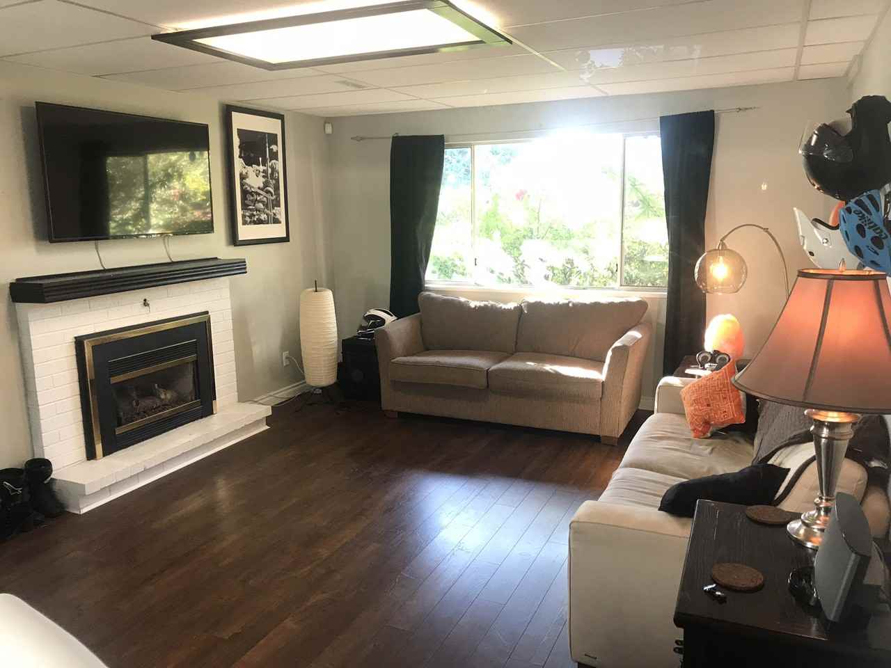 409 Sherbrooke Street - Photo 3 of 4