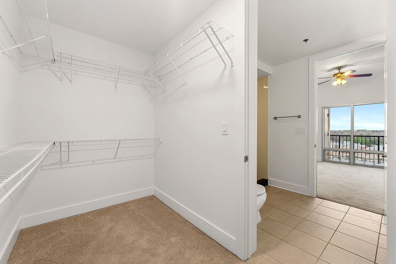 4561 Olde Perimeter Way #1803 - Photo 4 of 33