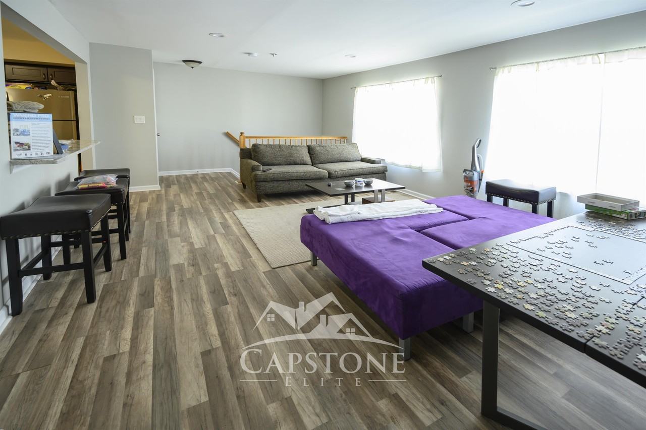 216 Matthews Dr - Photo 3 of 15