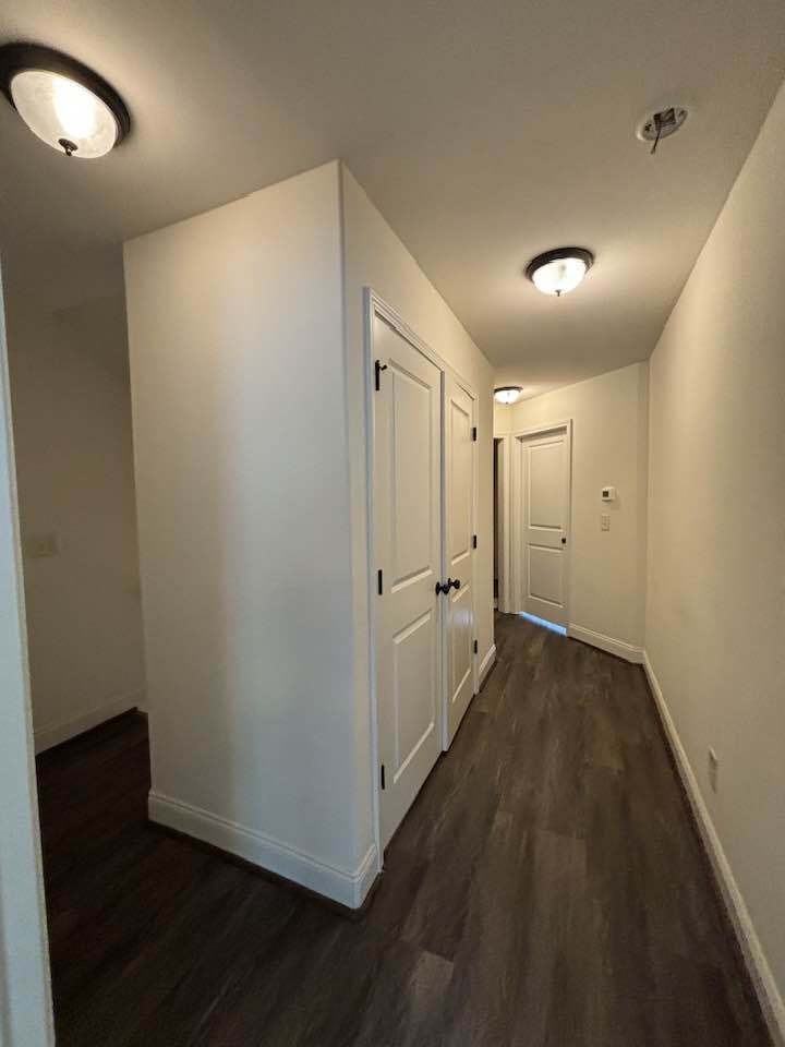 954 Lennox Blvd - Photo 6 of 29