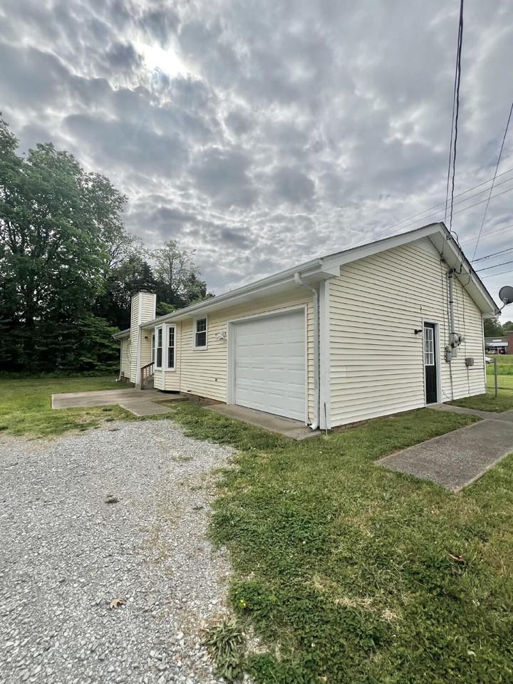 2303 Stokes Rd - Photo 2 of 20