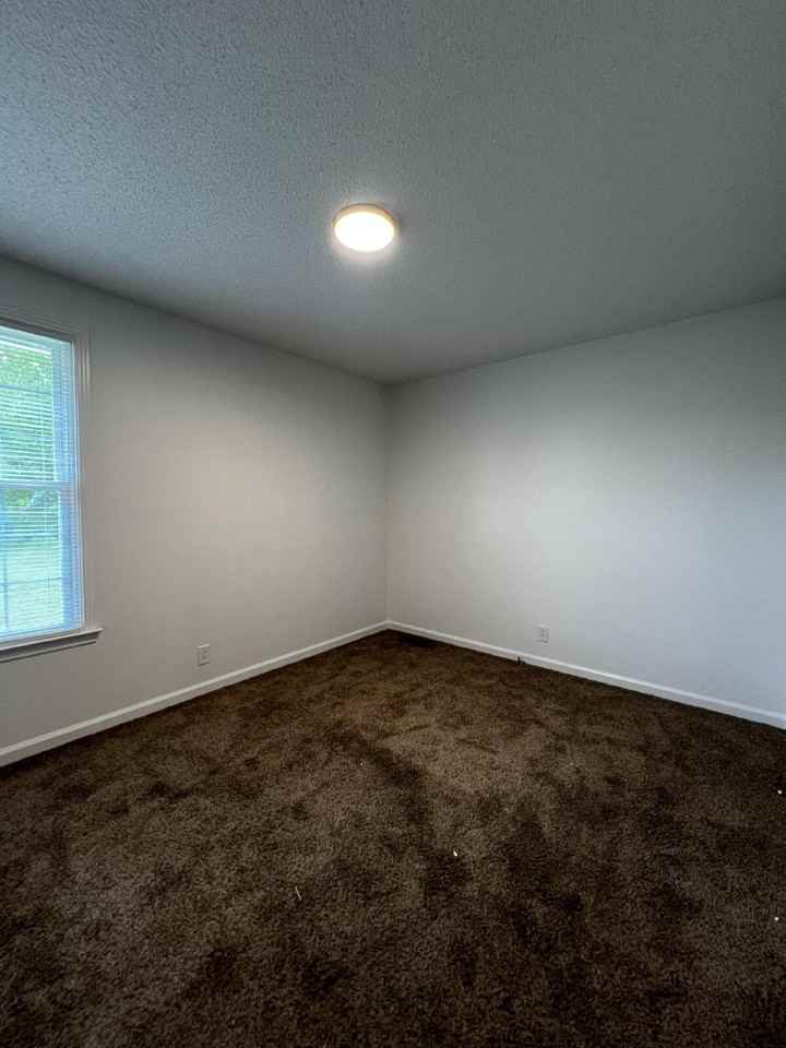 2303 Stokes Rd - Photo 7 of 20