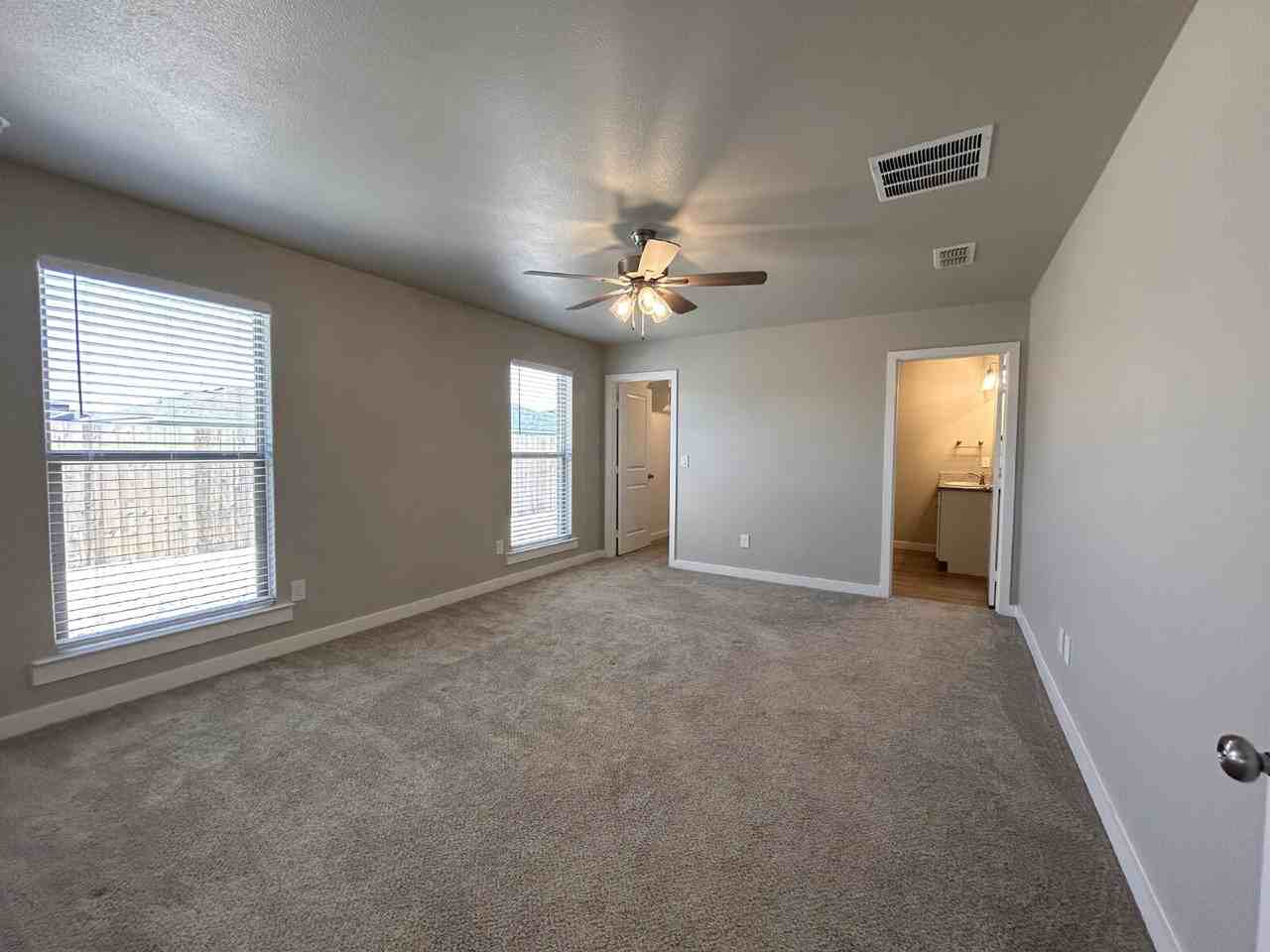 2010 135th St - Photo 6 of 16
