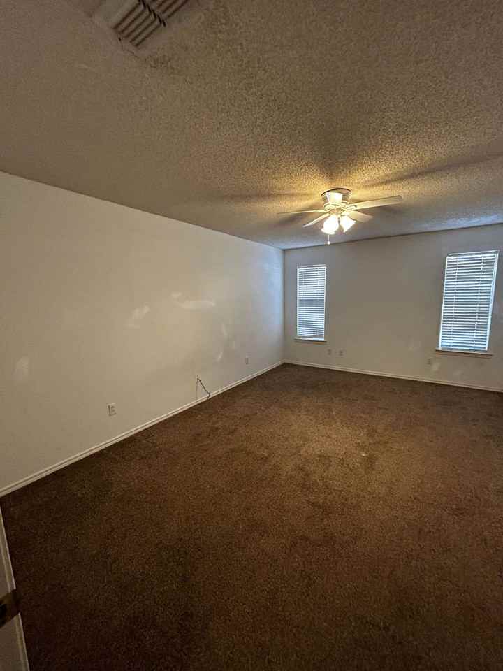 6220 7th St - Photo 7 of 13