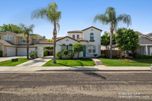 featured image of 2862 Safford Ave