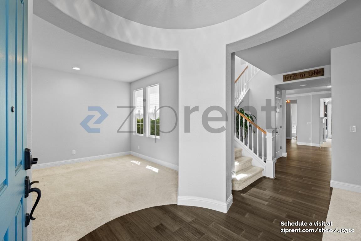 2862 Safford Ave - Photo 7 of 43