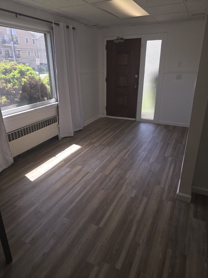 736 Westfield Ave #2 - Photo 5 of 14