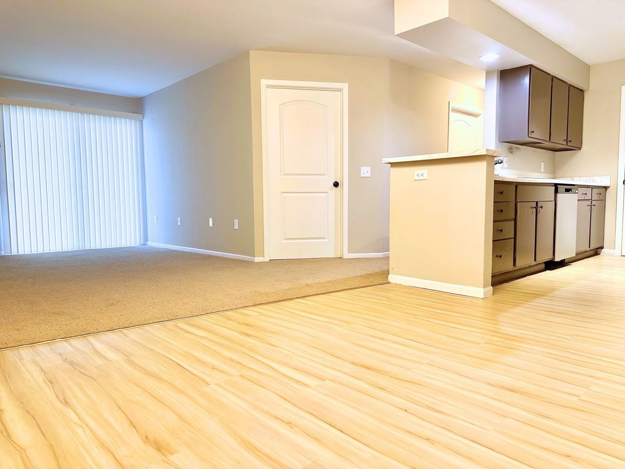 Port Terrace - Photo 2 of 18