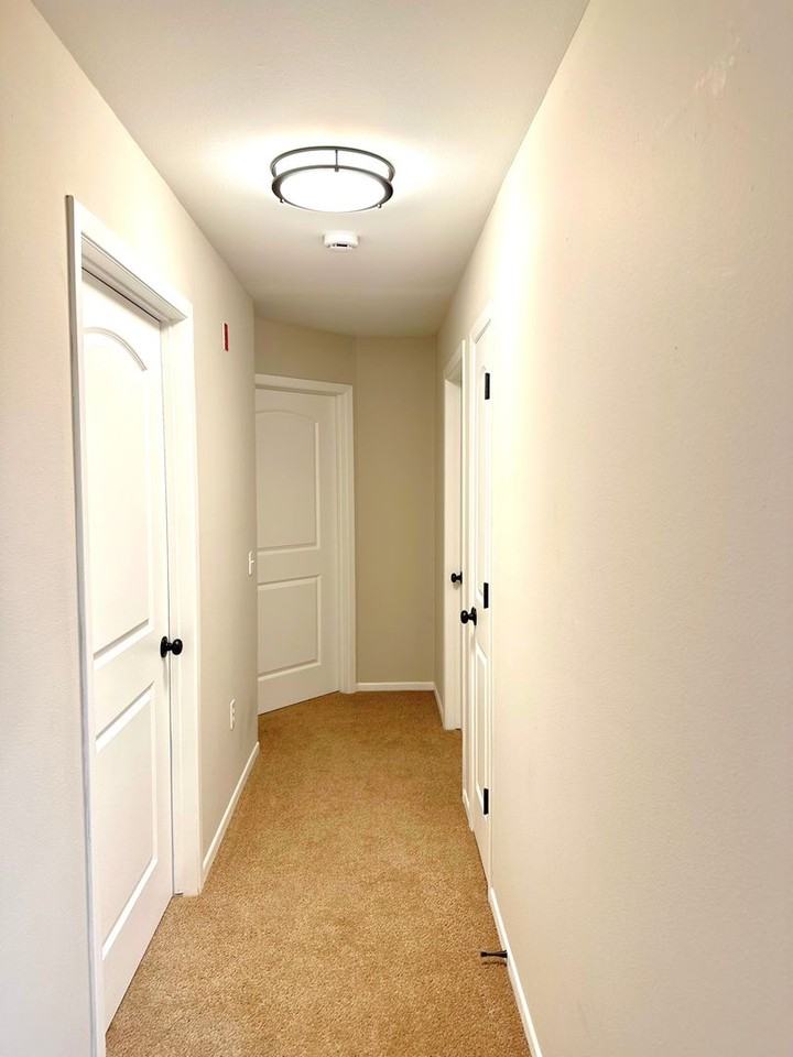 Port Terrace - Photo 4 of 18