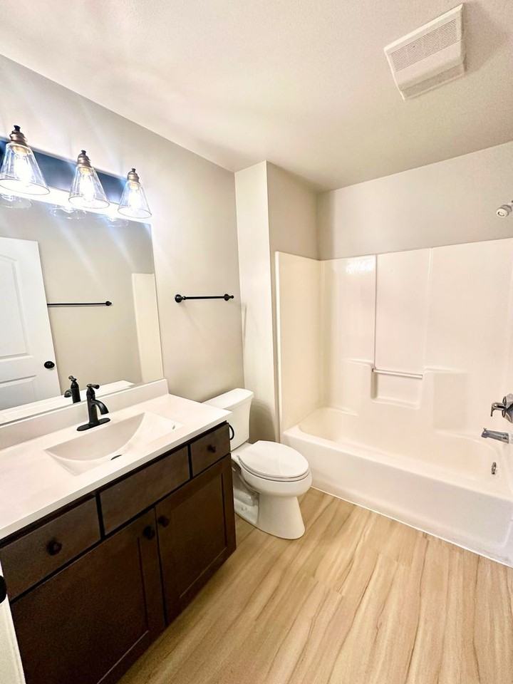 Port Terrace - Photo 6 of 18