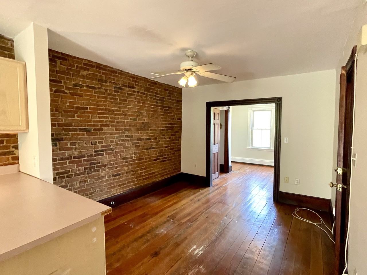 6 Mead St #2A - Photo 2 of 13