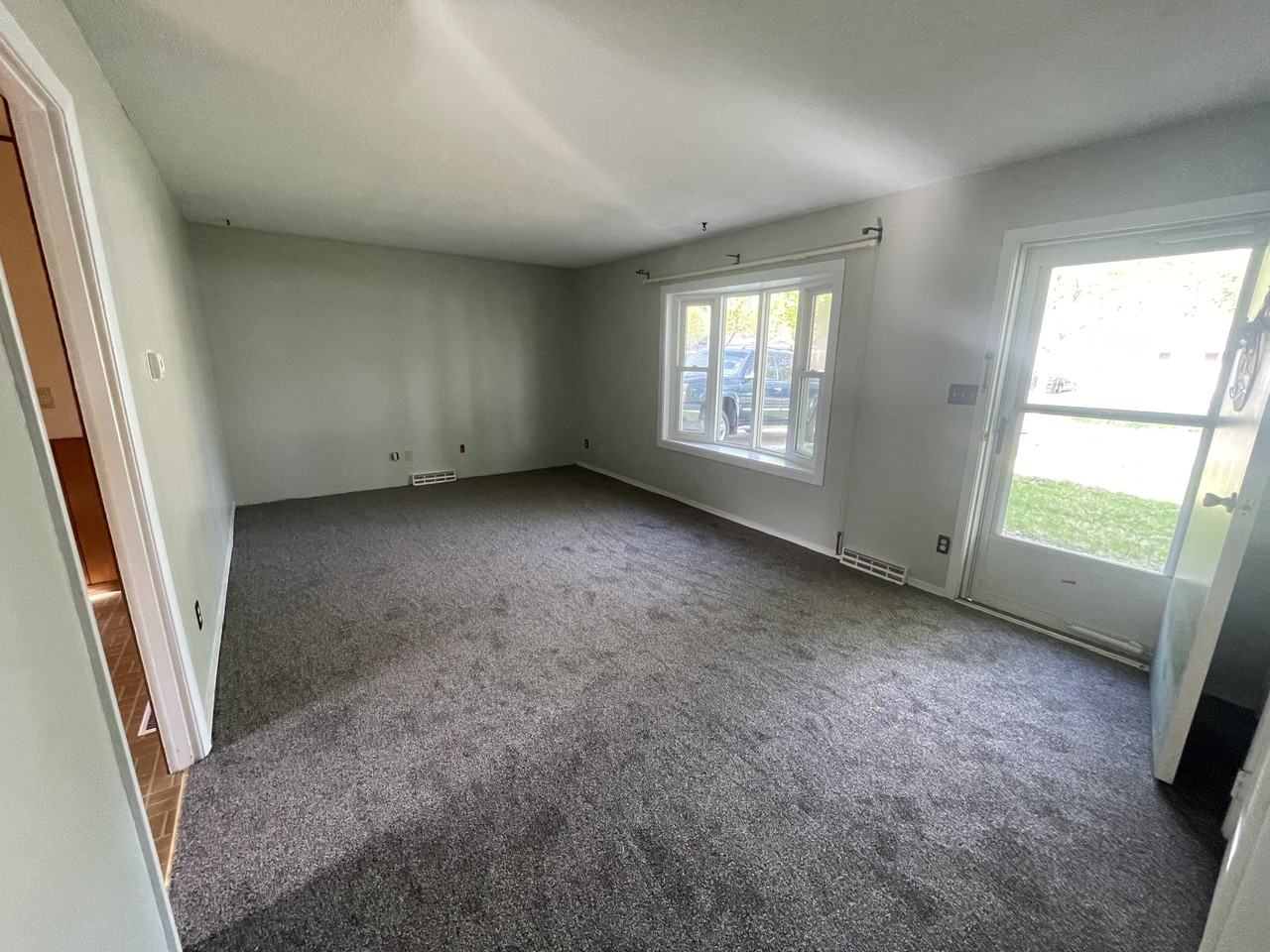 809 Reinthaler Rd #NA - Photo 3 of 10