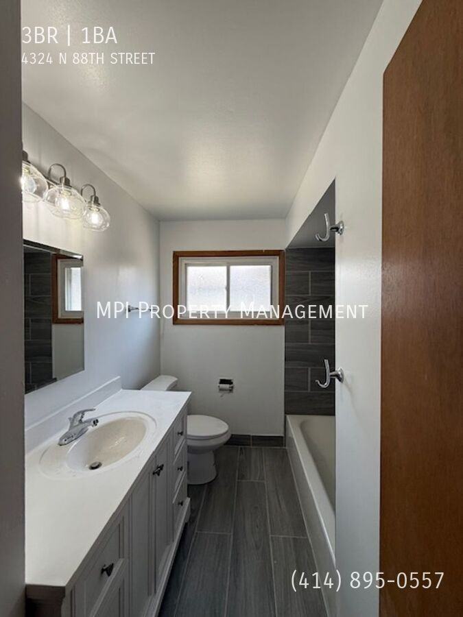 4324 N 88th St - Photo 3 of 8