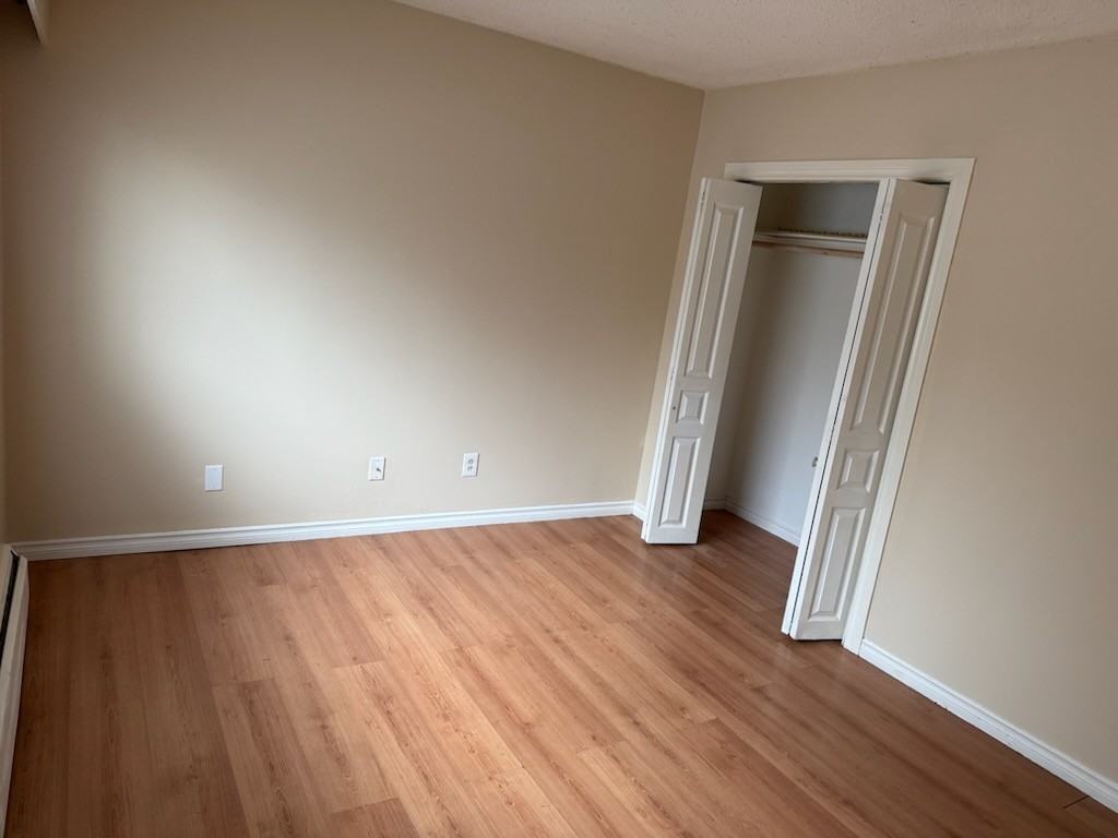 12003 Edge St #4 - Photo 2 of 7